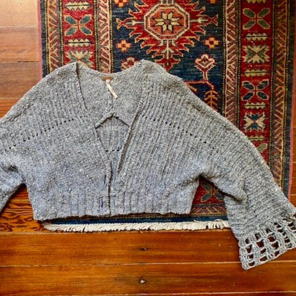 Free People grey knitted shrug S
